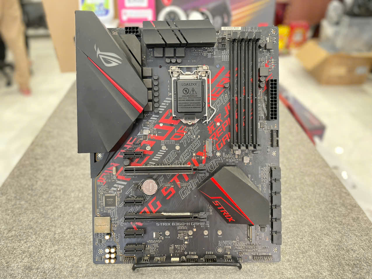 Main ROG STRIX B360-H GAMING