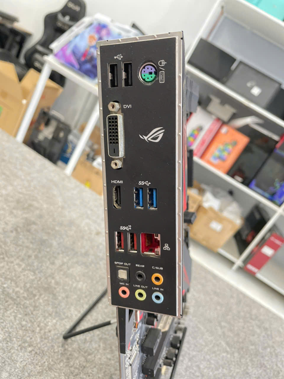 Main ROG STRIX B360-H GAMING