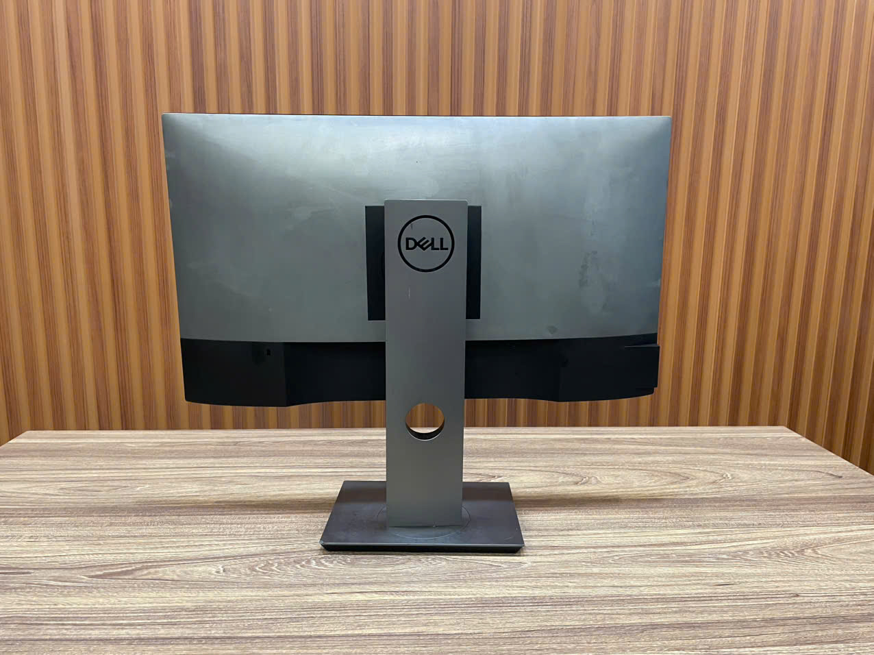 Màn hình chuyên đồ họa Dell U2419H - 24 Inch - FHD IPS / 60Hz / 5ms