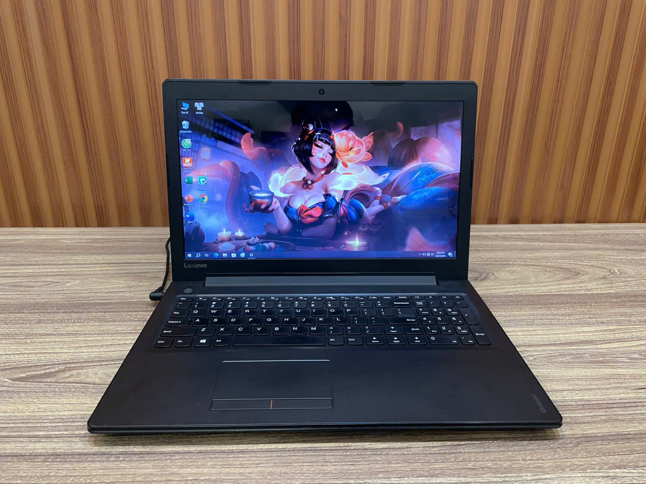 Laptop Lenovo Ideapad _ 15.6" FHD / i5-6200U / 8G / 120G