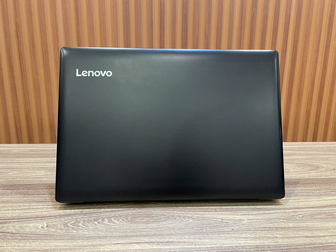 Laptop Lenovo Ideapad 81BG_ 15.6" FHD / i5-8250U / 8G / 120G