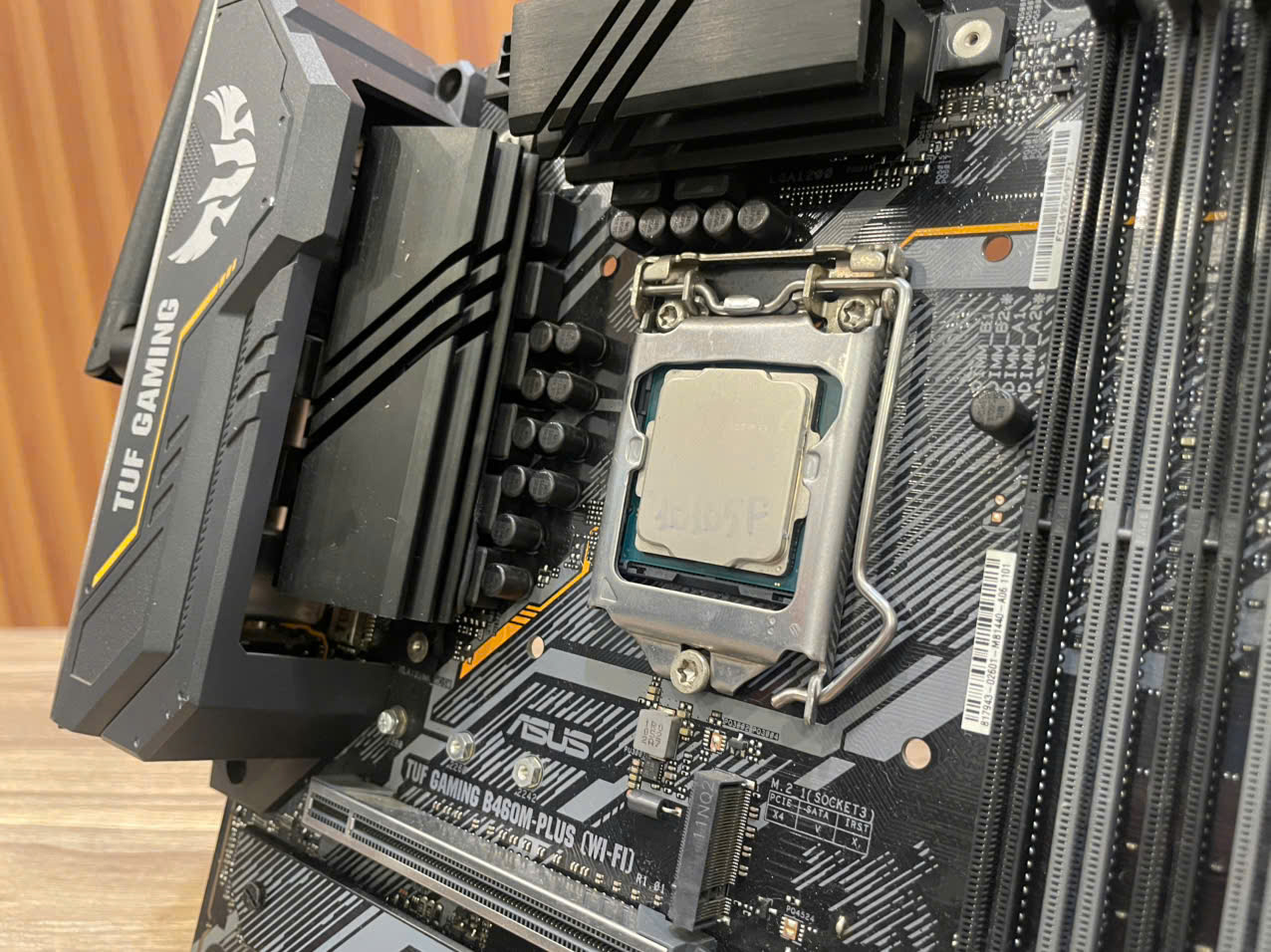 Mainboard TUF GAMING B460M-PLUS ASUS