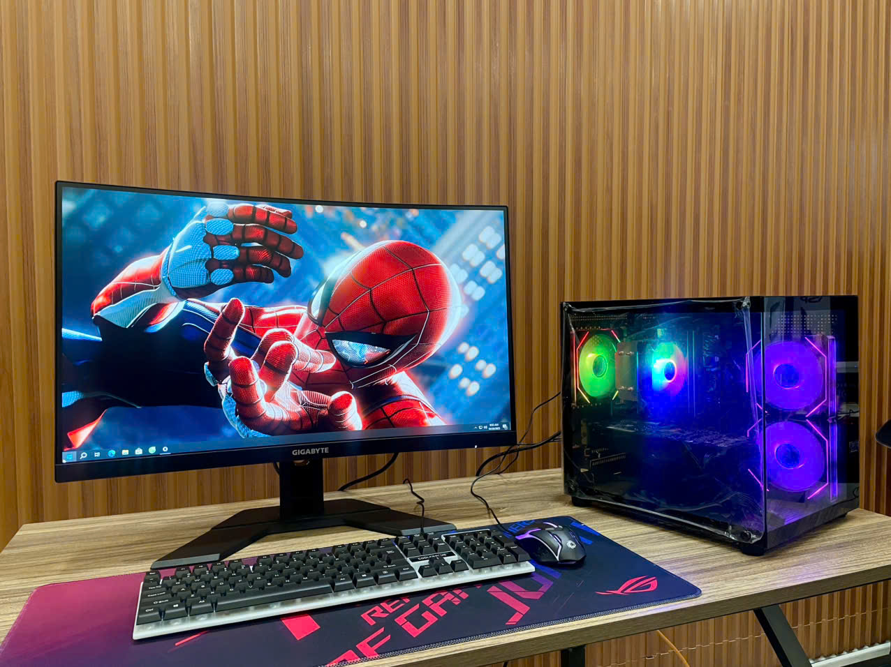 Màn hình Cong GIGABYTE G27FC Chuyên Game