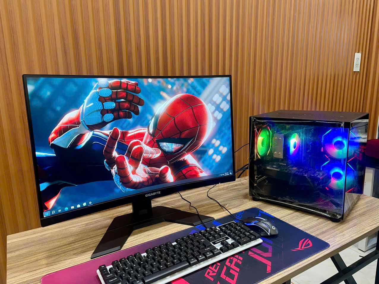 Màn hình Cong GIGABYTE G27FC Chuyên Game