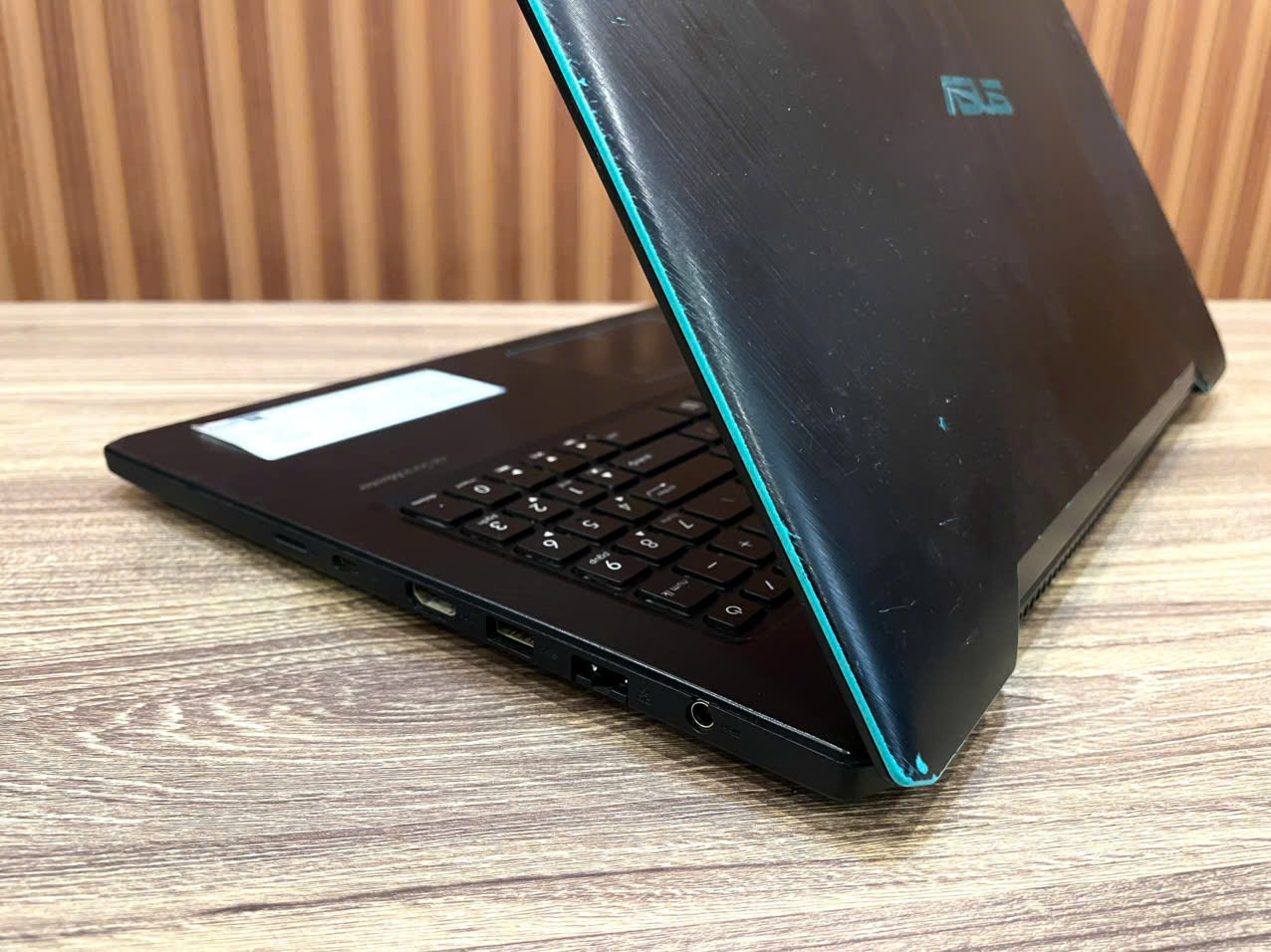 Laptop Gaming ASUS - 15.6" FHD / Ryzen 5 3500U / RTX 1050 4G / 16G / 256G (Tạm hết hàng)