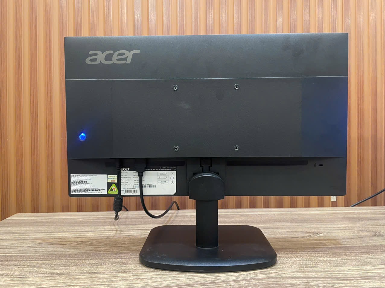 Màn hình Acer EK221Q - 22 Inch - FHD / IPS / sRGB / Free-Sync