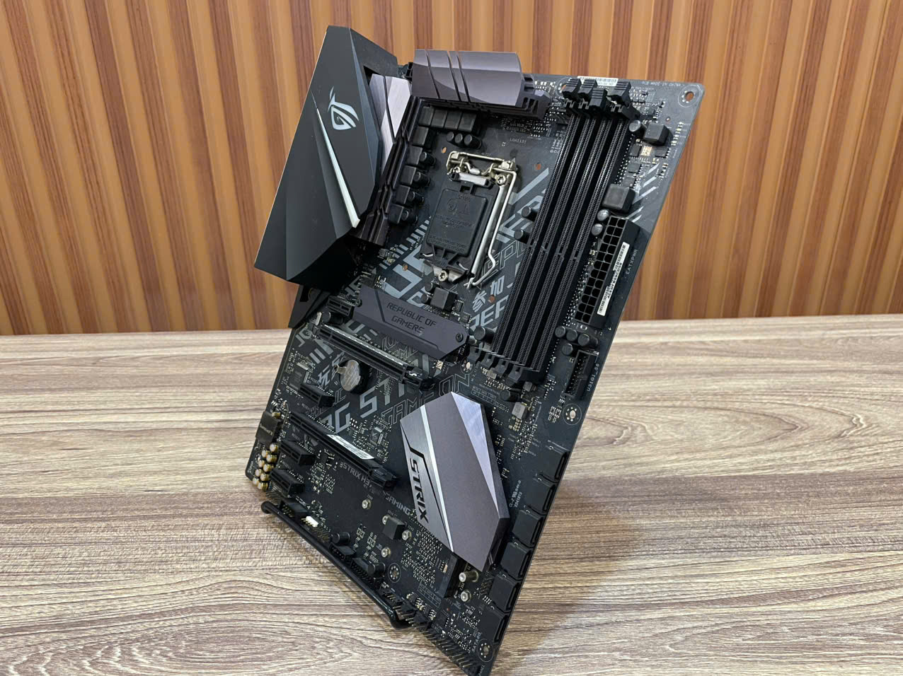 Mainboard ROG STRIX H370-F GAMING