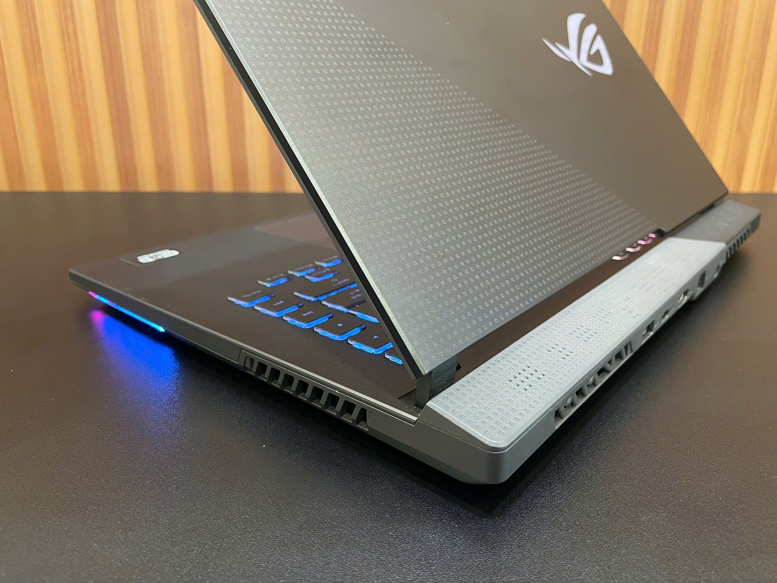 Laptop Gaming Asus ROG Strix G15 - 15.6" IPS 144Hz / Ryzen 7 4800H / RTX 3050 Ti / 16G / 512G (2nd)