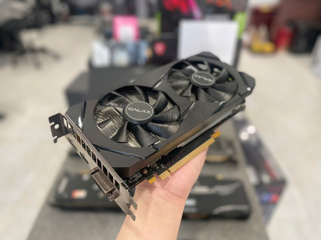 Vga GALAX GTX 1660 SUPER 2 FAN 6G Đồ họa Gaming