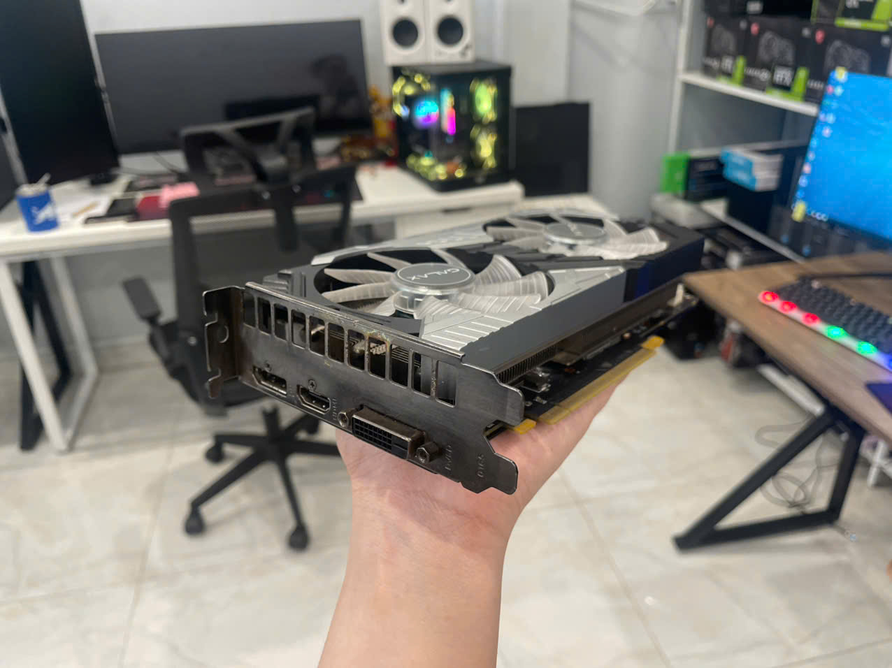 VGA RTX 2060 SUPER GALAX 2 FAN LED 8G Gaming MẠNH
