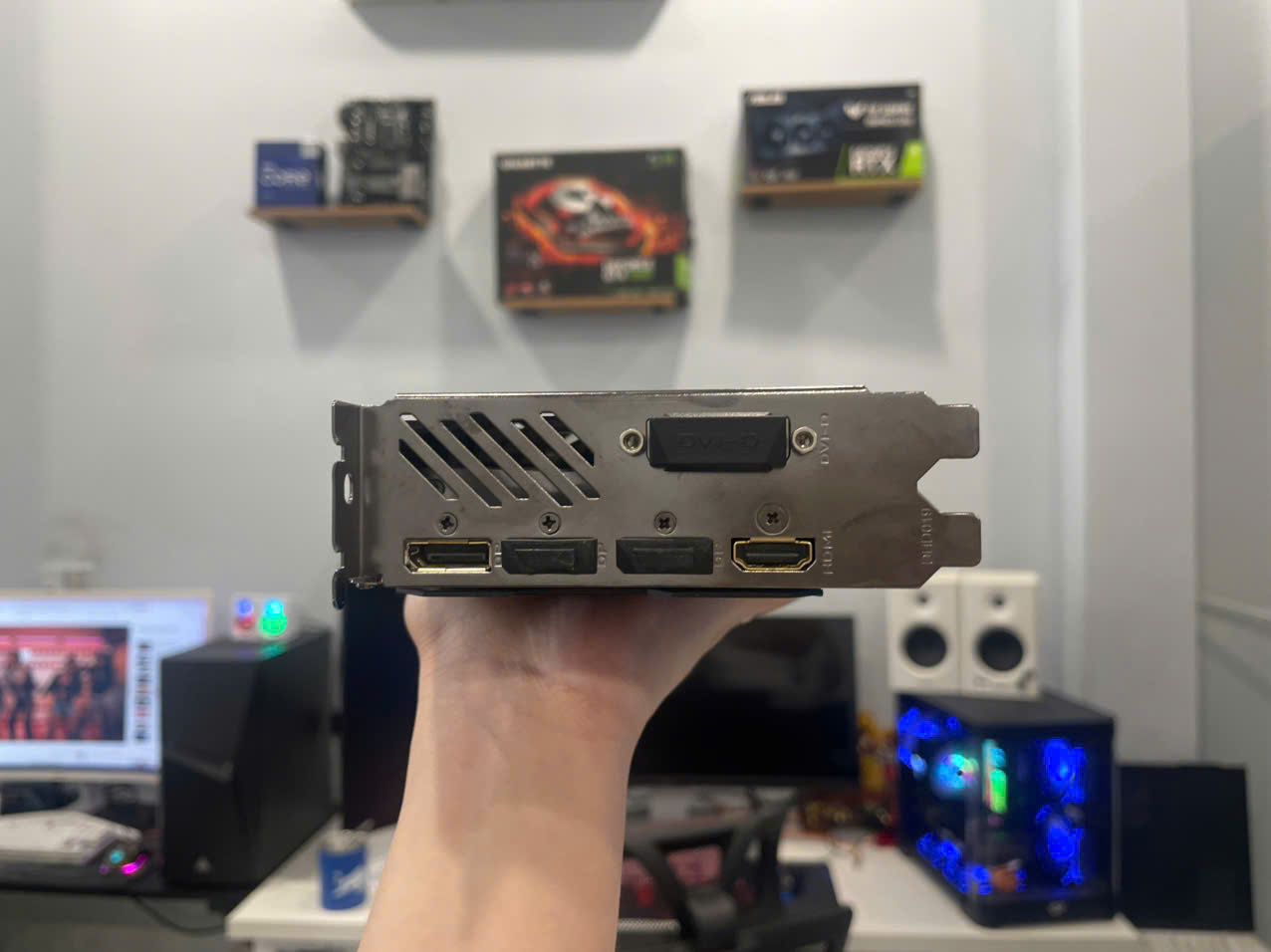 VGA GTX 1060 GAMING G1 2 FAN 3G GIGABYTE Mạnh đẹp