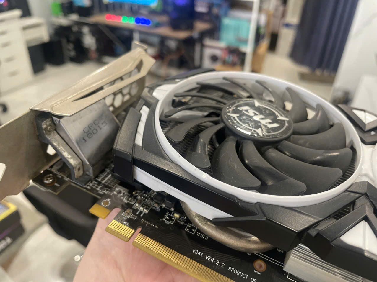VGA RX 570 8G DVI 2 FAN MSI Chạy Mượt, Mát, Mạnh!