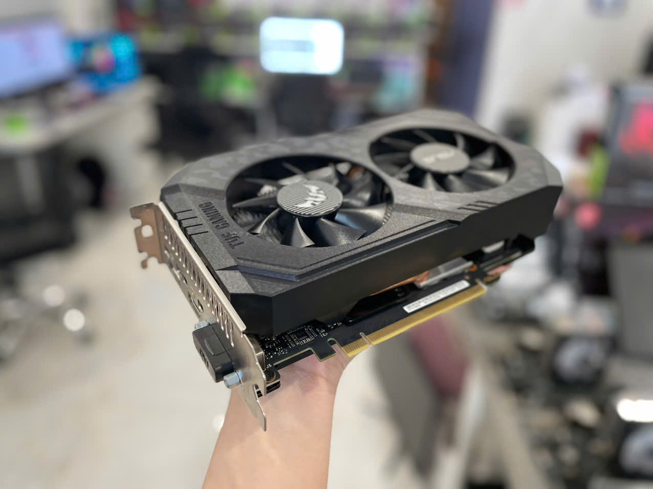 VGA GTX 1660 Super 6GD6 TUF Asus Hiệu xuất cao